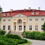 Palac Alexandrow Wroclaw Airport Samotwor