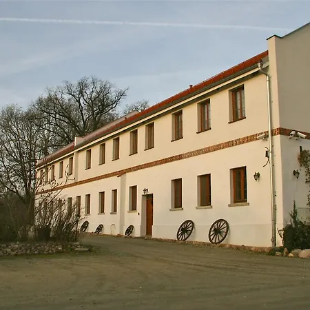 Palac Alexandrow Wroclaw Airport 酒店 Samotwór