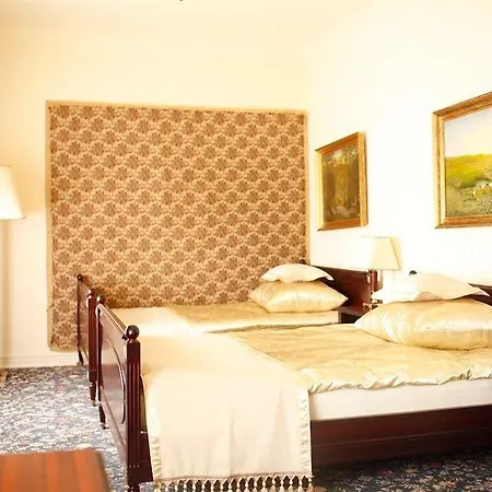 Hotel Palac Alexandrow Wroclaw Airport Samotwór