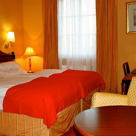 Palac Alexandrow Wroclaw Airport Samotwór