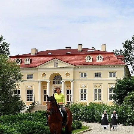 Palac Alexandrow Wroclaw Airport 4*