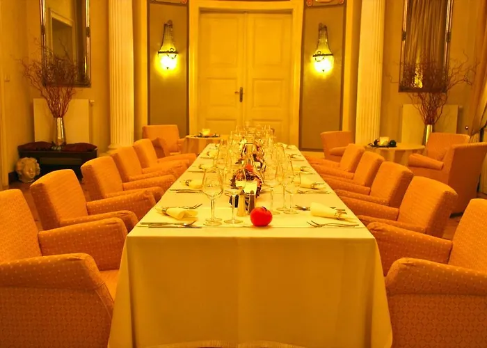 Palac Alexandrow Wroclaw Airport