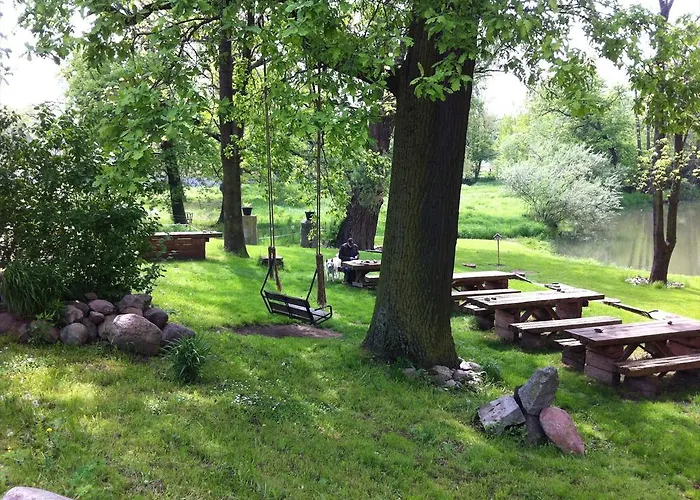 Palac Alexandrow Wroclaw Airport