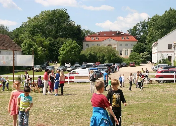 Palac Alexandrow Wroclaw Airport 4* Samotwor