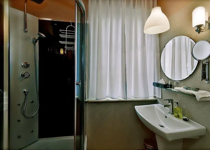 Palac Alexandrow Wroclaw Airport