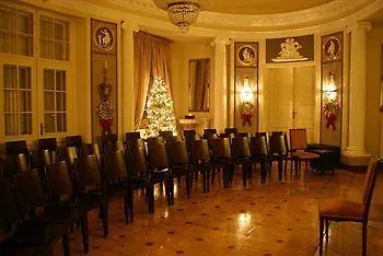 Palac Alexandrow Wroclaw Airport Hotel Samotwor